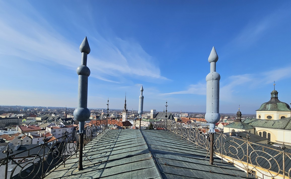 Propojení technologie s historií: Maskované antény FIMO na Žerotínském paláci